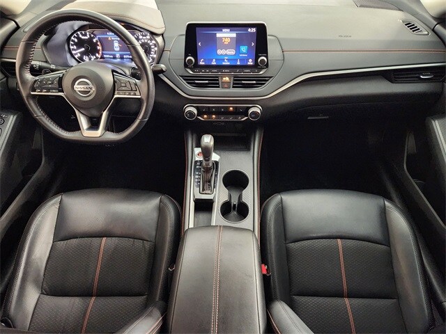 2019 Nissan Altima 2.5 SR photo 4