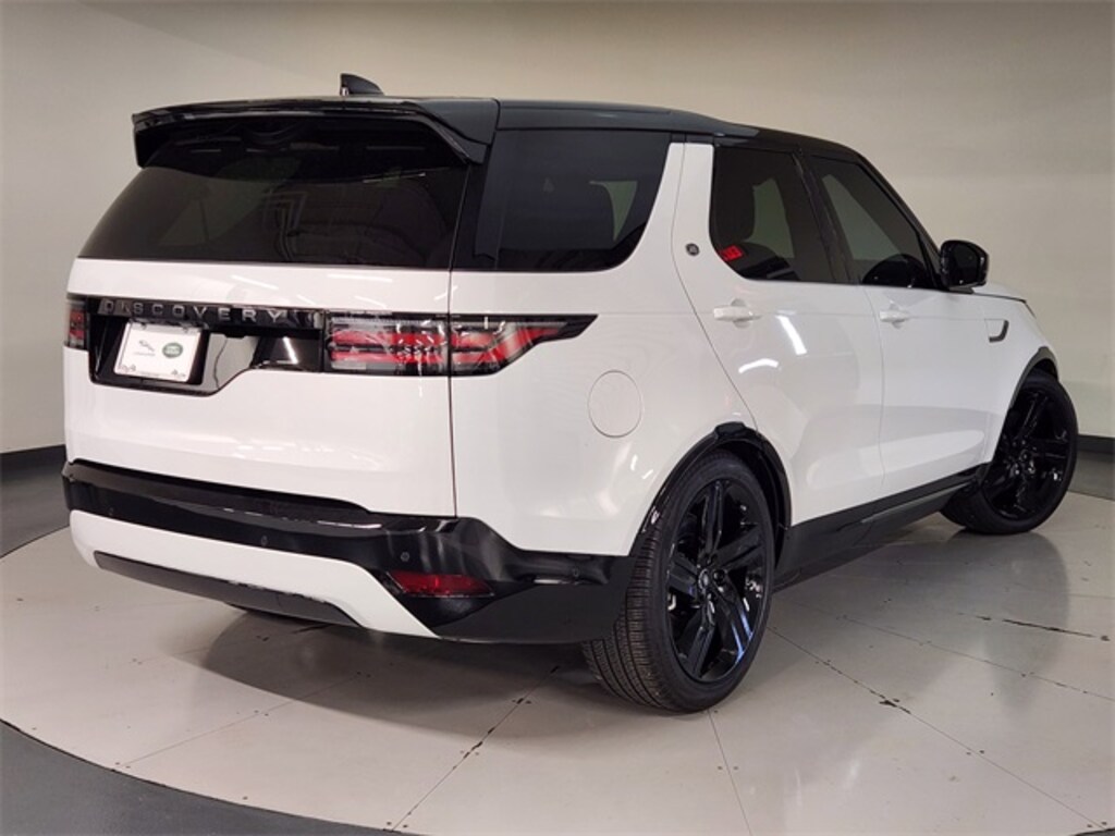 Certified 2025 Land Rover Discovery P360 Dynamic SE SUV