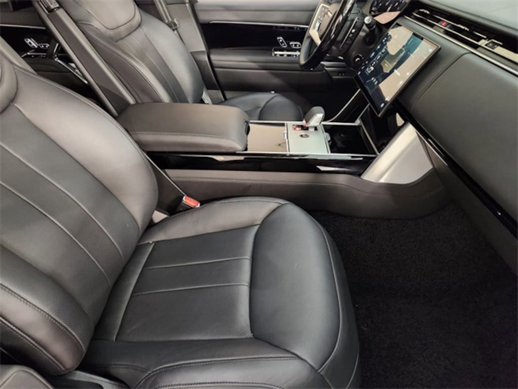 Used 2025 Land Rover Range Rover P530 SE 7 Seat SUV