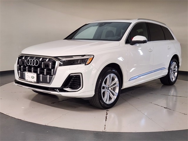 2025 Audi Q7 Premium Plus