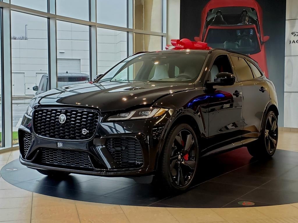 2026 Jaguar F-Pace SVR's photo