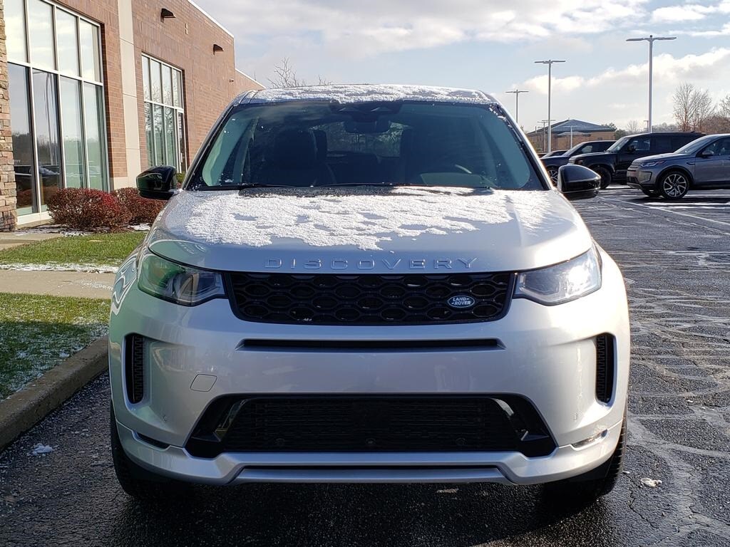 2025 Land Rover Discovery Sport S photo 2