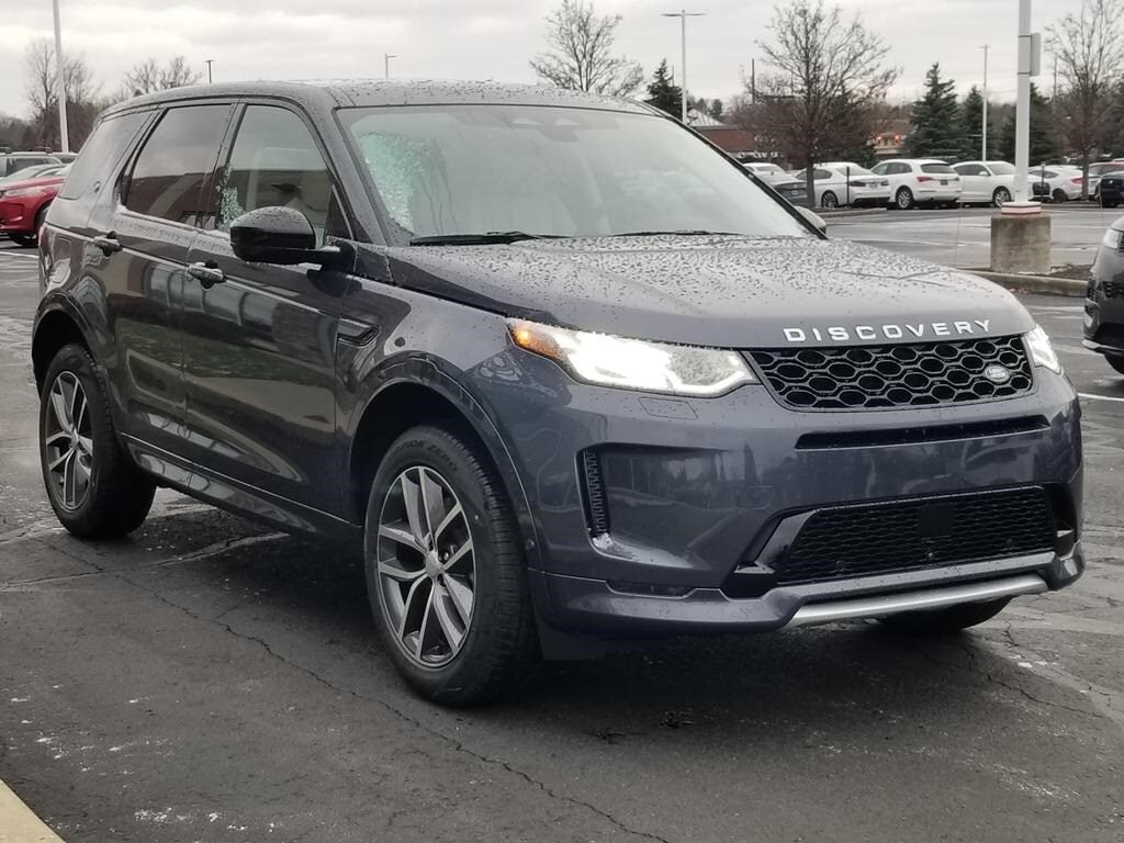 2025 Land Rover Discovery Sport S photo 2