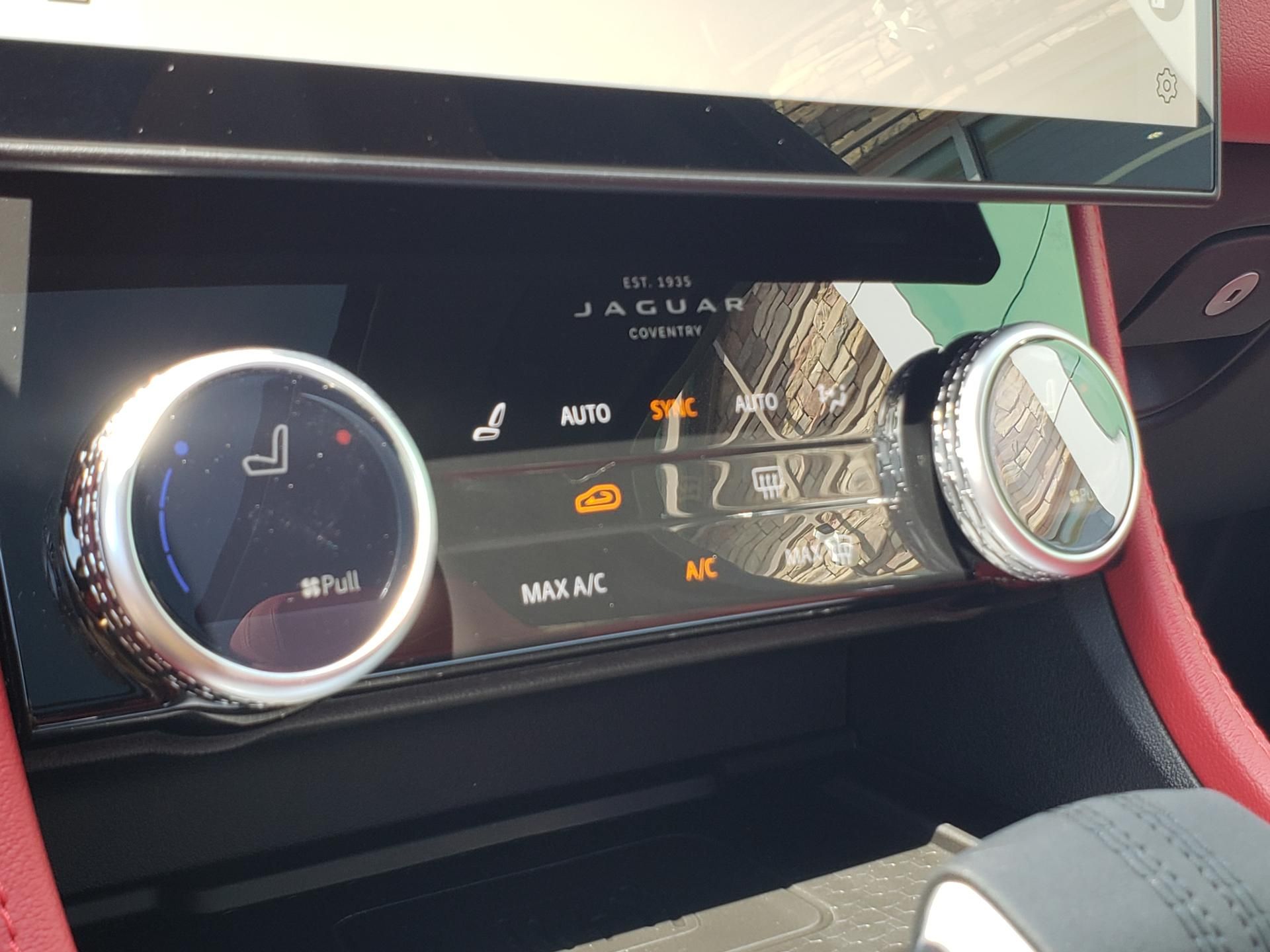 2026 Jaguar F-Pace R-Dynamic S - Photo 25