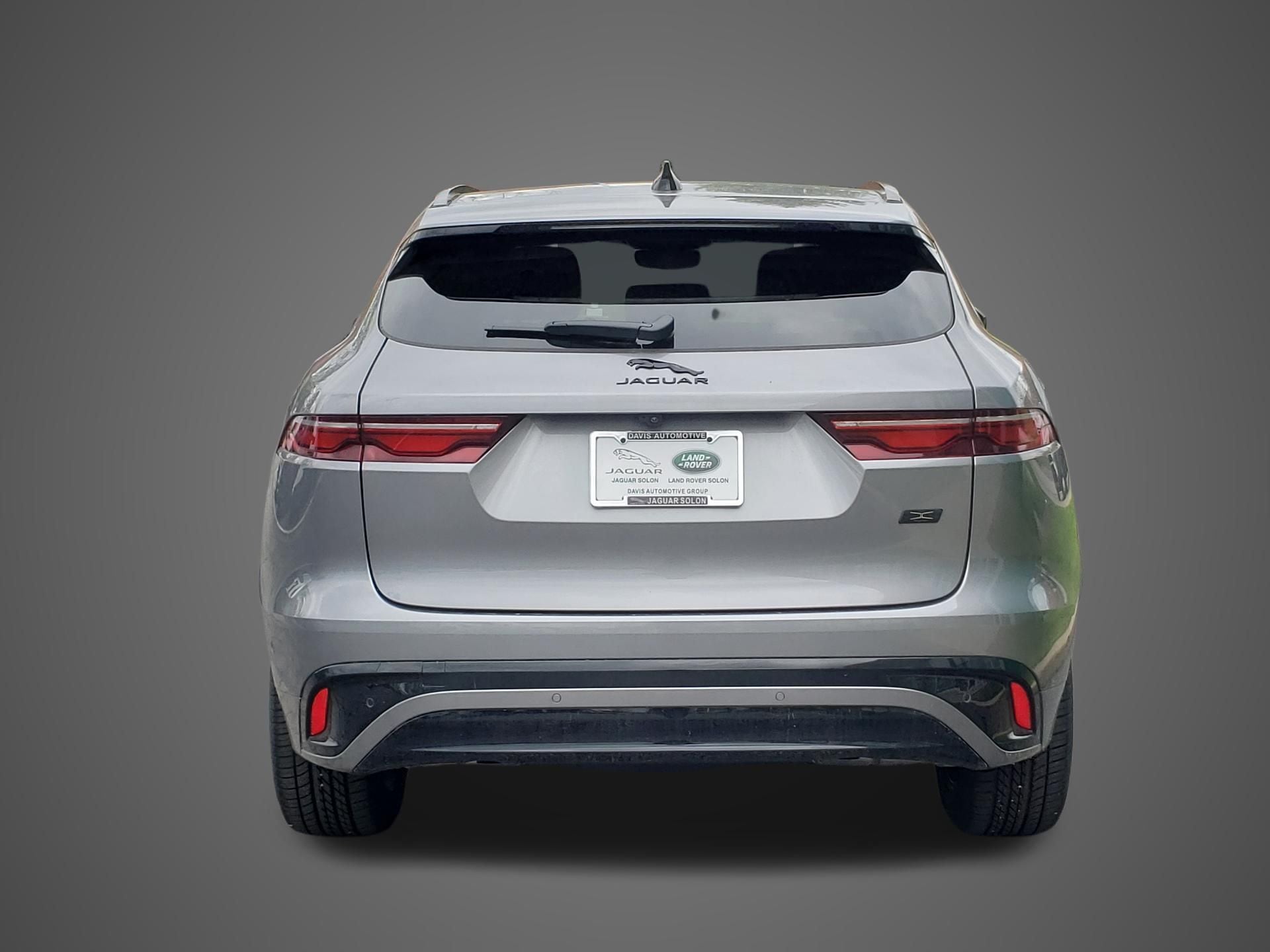 2026 Jaguar F-Pace R-Dynamic S - Photo 6