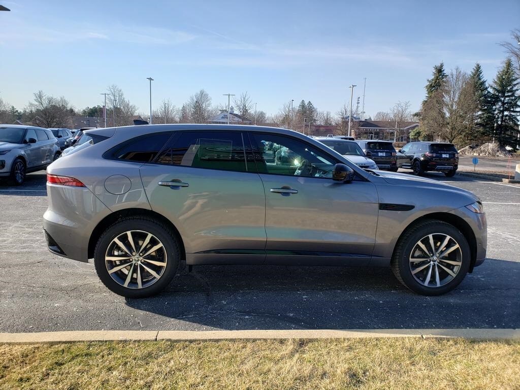 2026 Jaguar F-PACE P250 R-Dynamic S photo 4