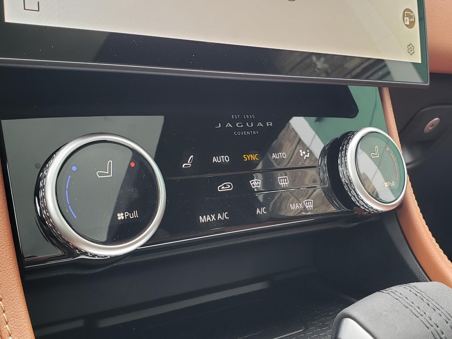 2026 Jaguar F-Pace R-Dynamic S - Photo 25