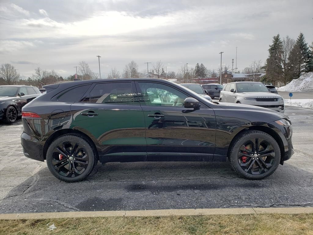 2025 Jaguar F-PACE P400 R-Dynamic S photo 4