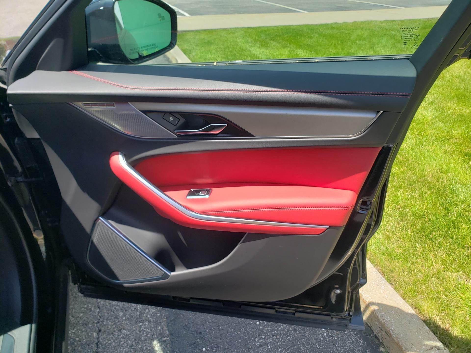 2026 Jaguar F-Pace R-Dynamic S - Photo 18