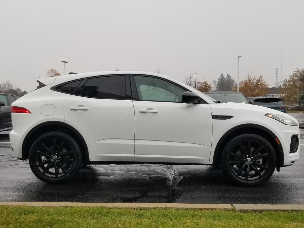 2024 Jaguar E-PACE R-Dynamic SE photo 4