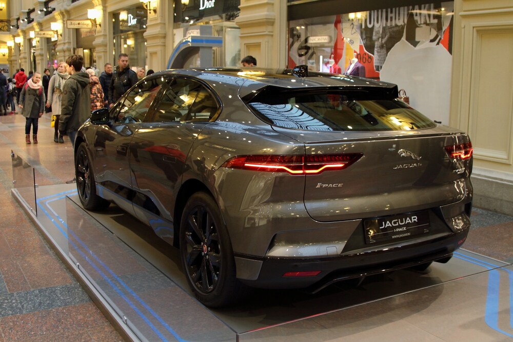  2024 Jaguar I-PACE Vs. Audi e-tron: A High-Performance Electric Showdown