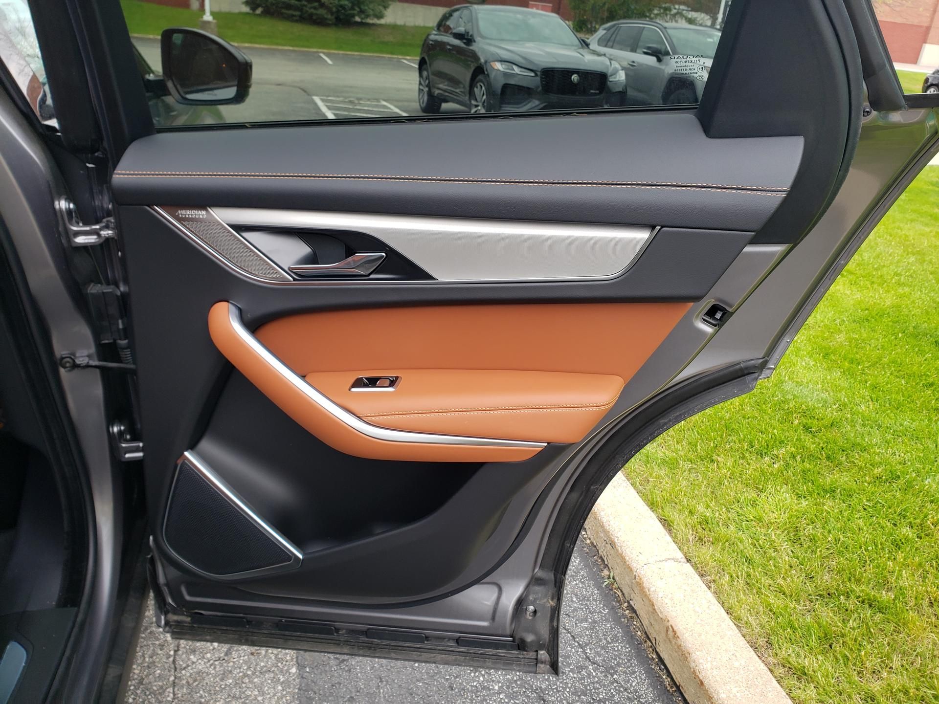 2026 Jaguar F-Pace R-Dynamic S - Photo 16