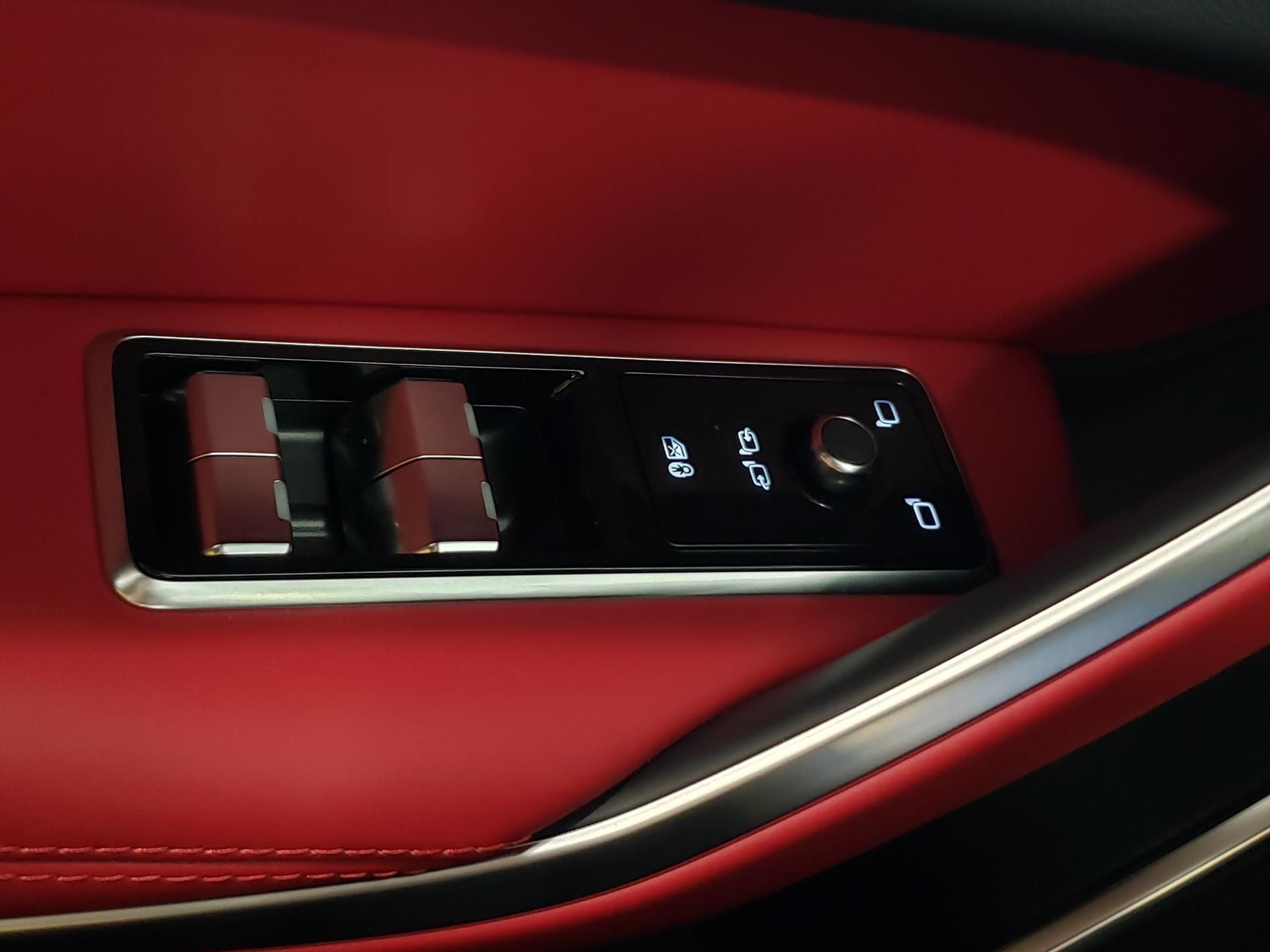 2026 Jaguar F-Pace R-Dynamic S - Photo 26