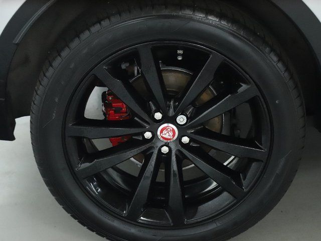 2020 Jaguar E-PACE R-Dynamic S - Photo 41