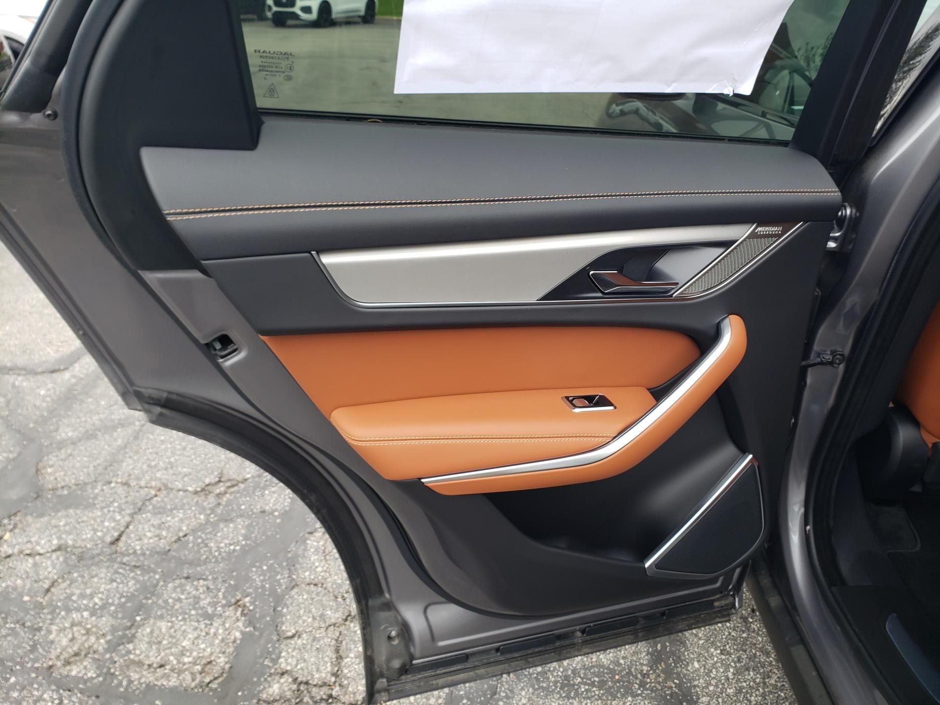 2026 Jaguar F-Pace R-Dynamic S - Photo 12