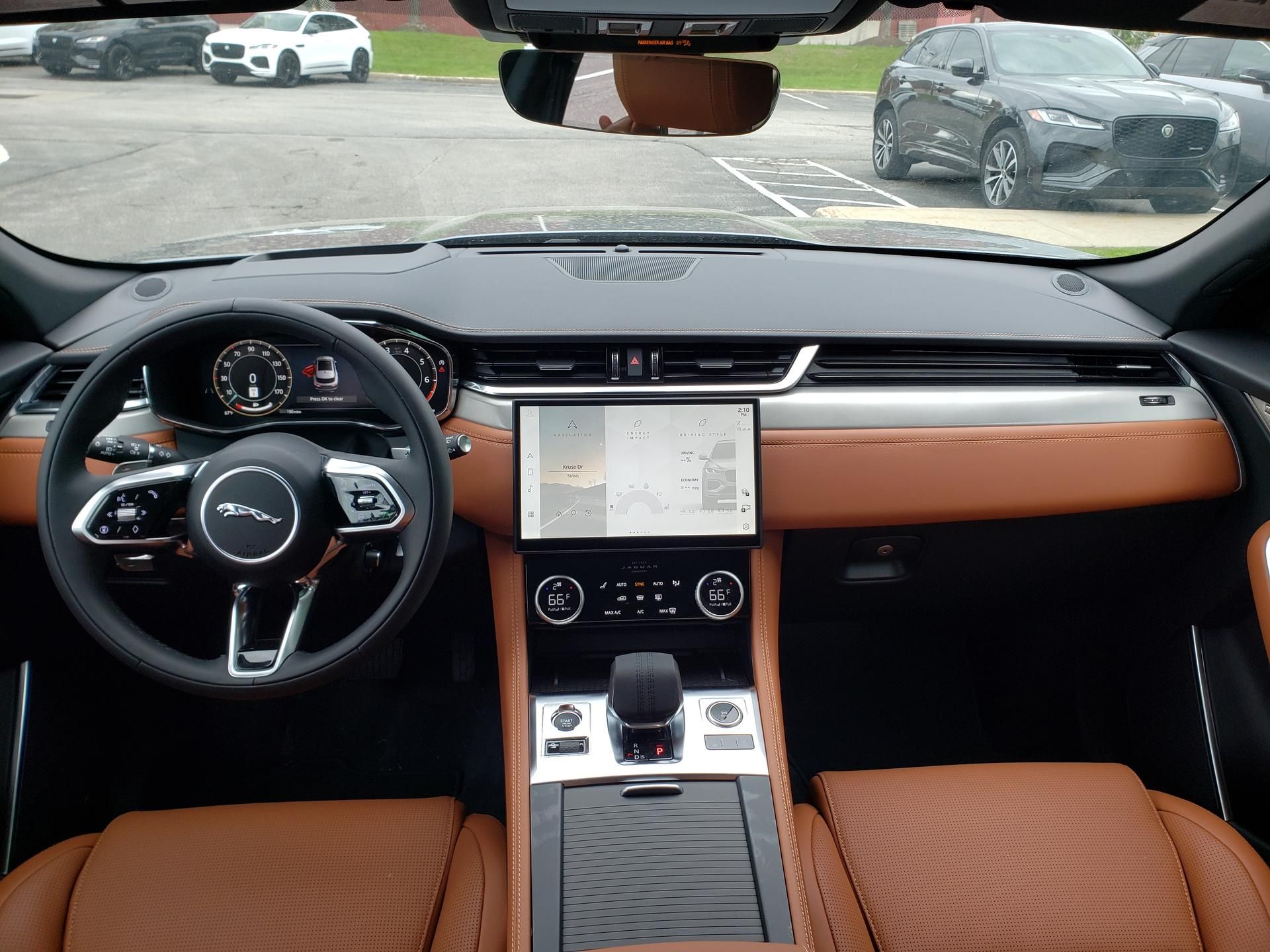 2026 Jaguar F-Pace R-Dynamic S - Photo 13