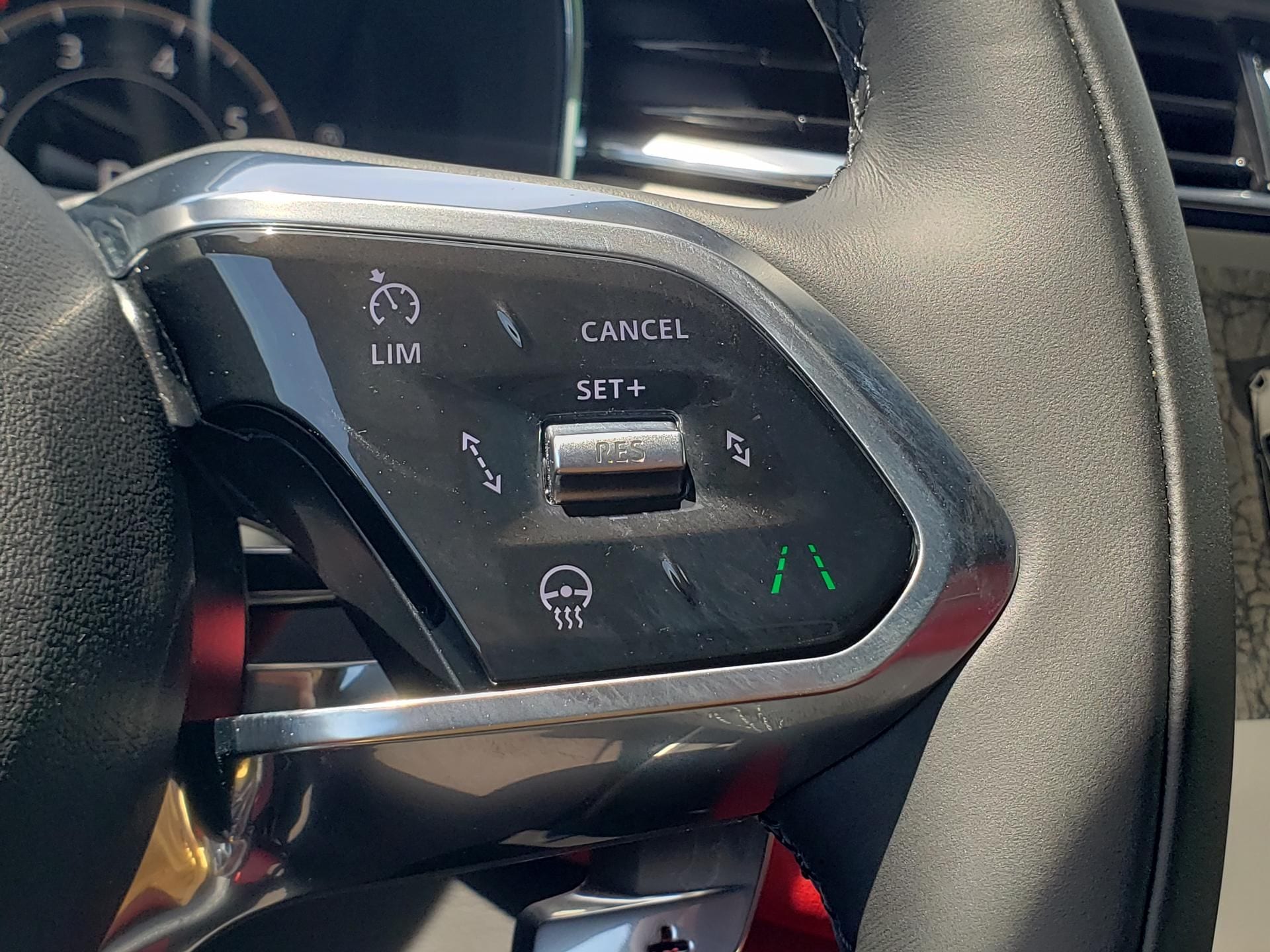 2026 Jaguar F-Pace R-Dynamic S - Photo 26