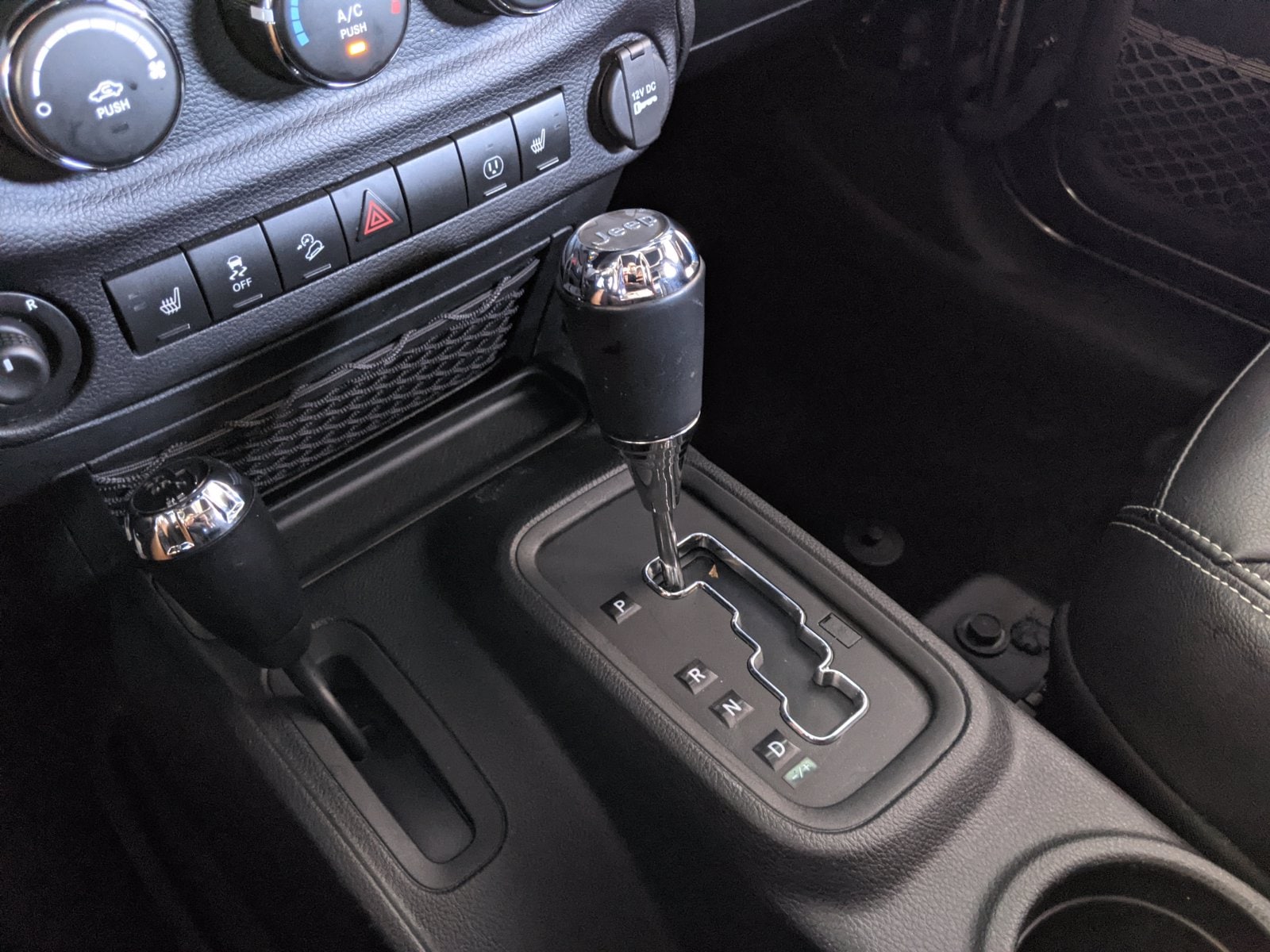2016 Jeep Wrangler Unlimited Rubicon - Photo 12