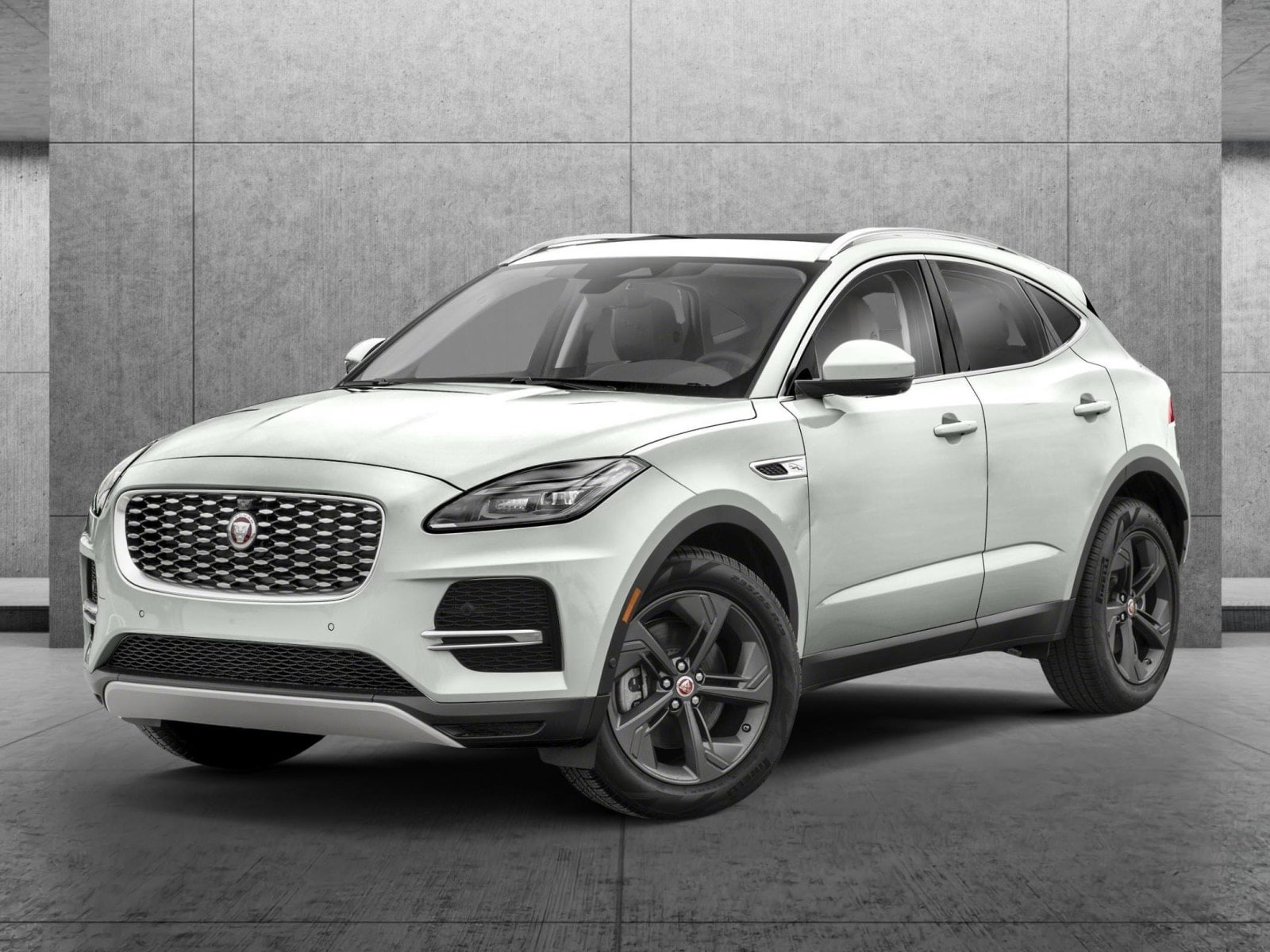 2022 Jaguar E-Pace SE's photo
