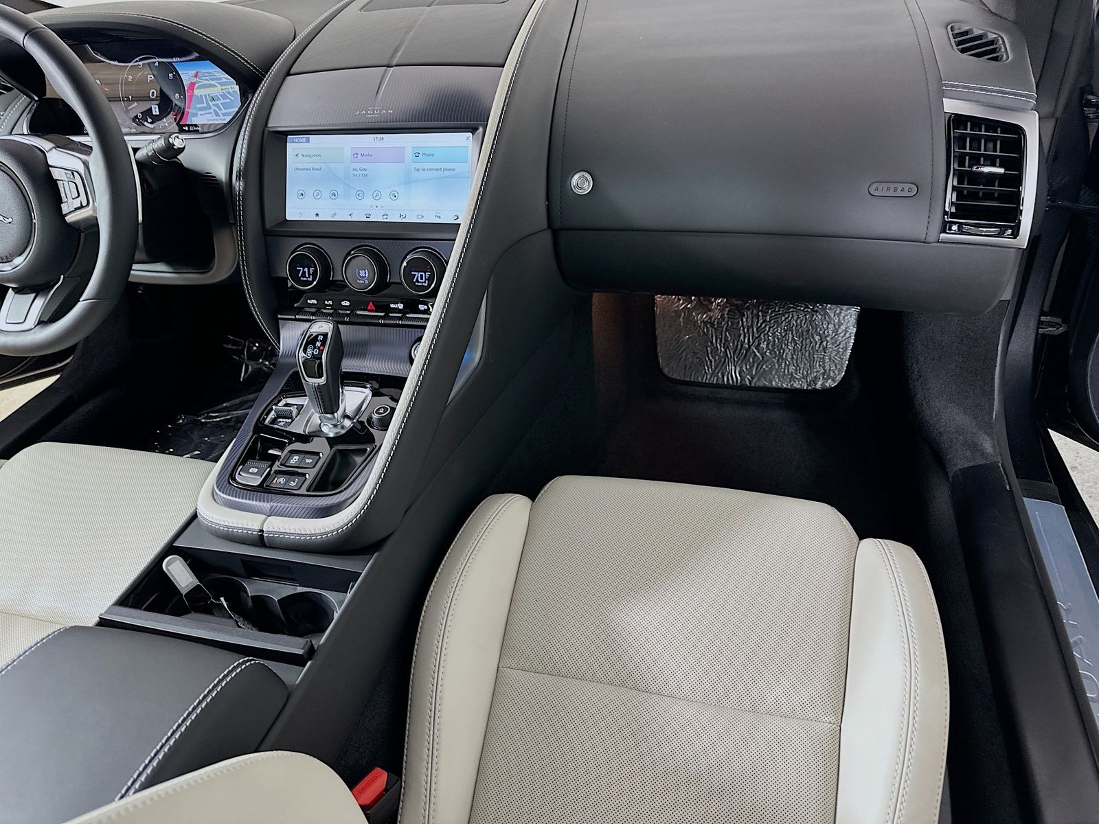 2024 Jaguar F-Type R-Dynamic - Photo 30