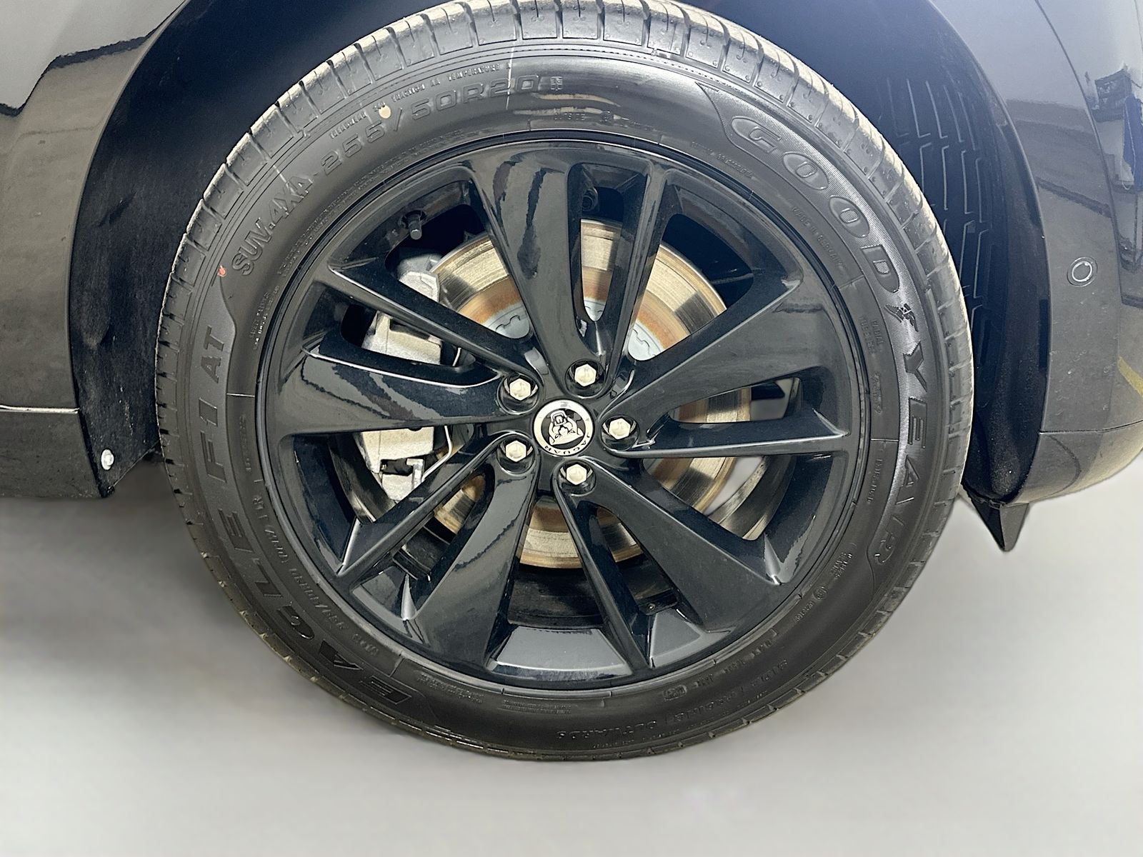 2026 Jaguar F-Pace R-Dynamic S - Photo 10