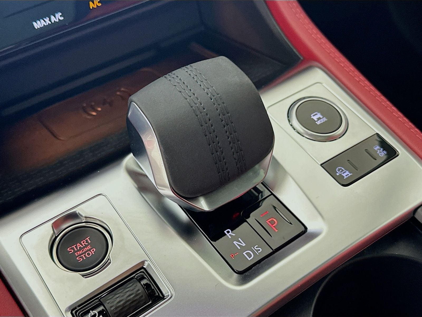 2026 Jaguar F-Pace R-Dynamic S - Photo 28