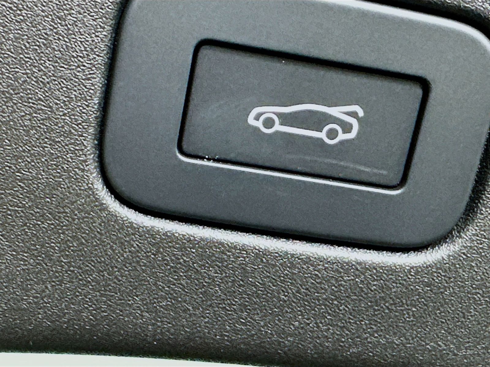 2024 Jaguar F-Type R-Dynamic - Photo 33