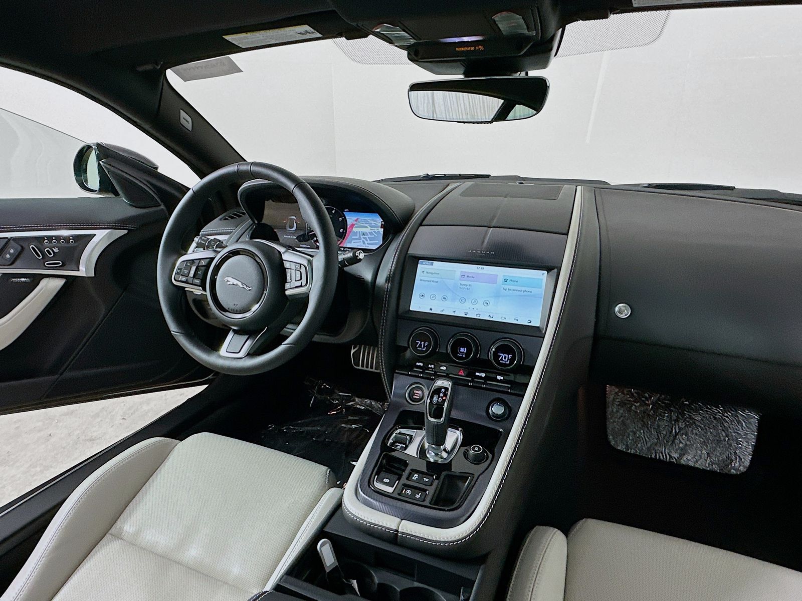 2024 Jaguar F-Type R-Dynamic - Photo 28