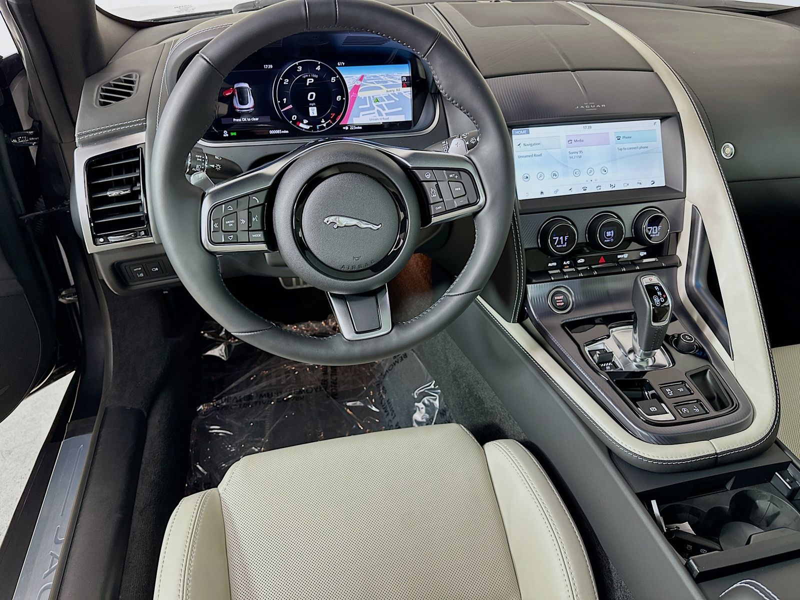 2024 Jaguar F-Type R-Dynamic - Photo 29