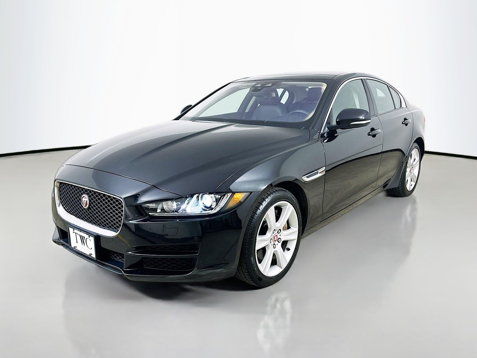 2018 Jaguar XE