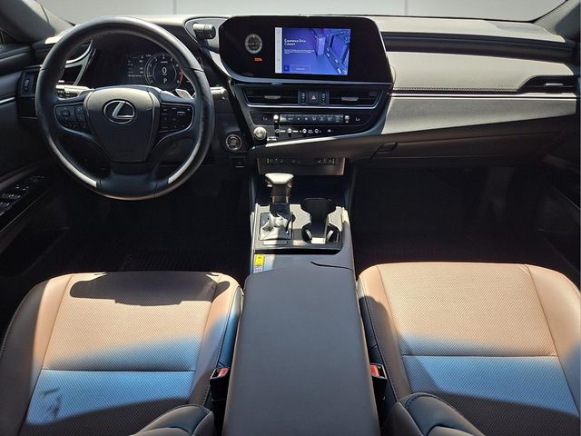 2025 Lexus ES 350 - Photo 13