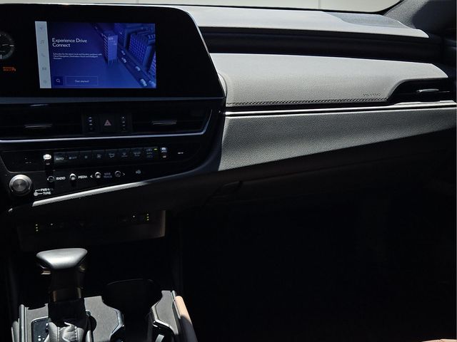 2025 Lexus ES 350 - Photo 15
