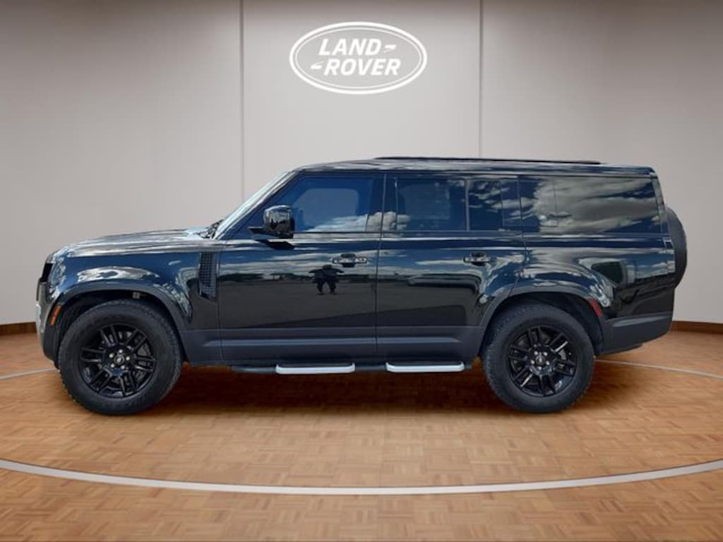 Used 2023 Land Rover Defender SE SUV