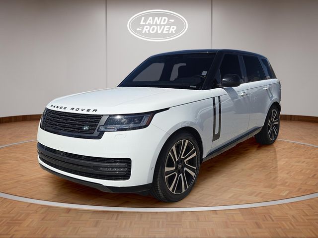 Pre-Owned 2023 Land Rover Range Rover SE