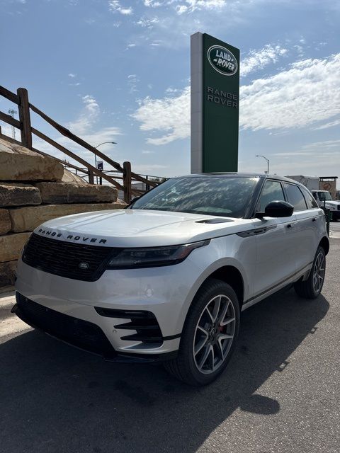 Pre-Owned 2025 Land Rover Range Rover Velar Dynamic SE