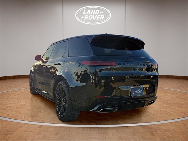 2024 Land Rover Range Rover Sport P400 Dynamic SE photo 3