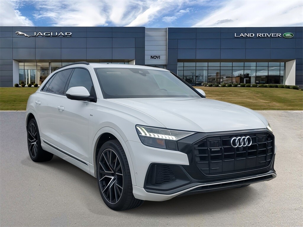 2021 Audi Q8 55 Prestige photo 4