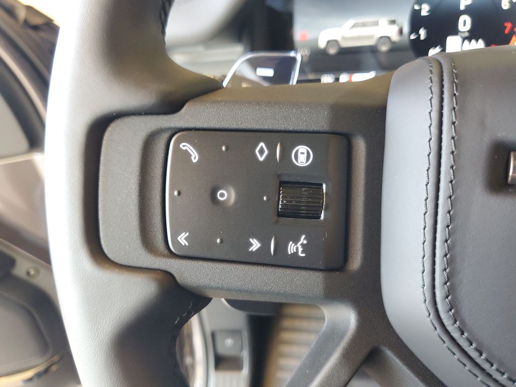 2025 Land Rover Defender Octa - Photo 19