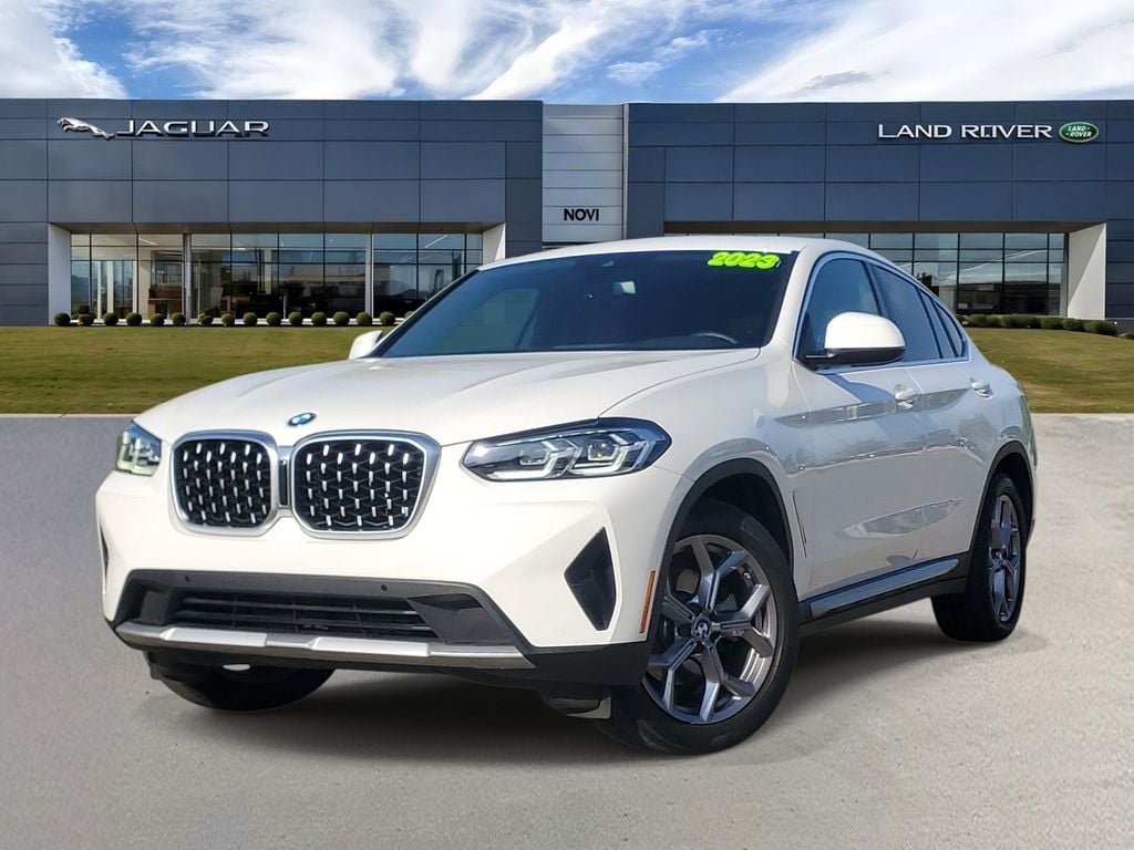 2023 BMW X4 xDrive30i's photo