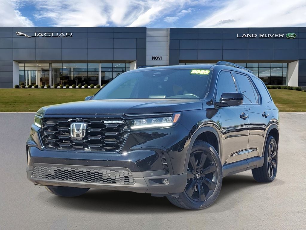 2025 Honda Pilot Black Edition AWD's photo