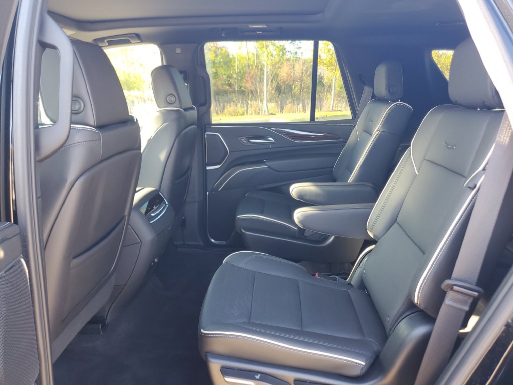 2023 Cadillac Escalade Premium Luxury - Photo 29