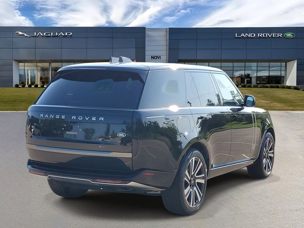Used 2023 Land Rover Range Rover P400 SE SUV