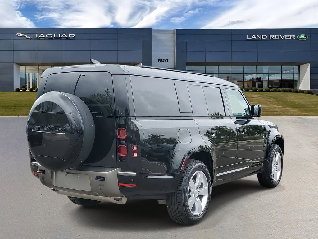 Used 2025 Land Rover Defender 130 X-Dynamic SE SUV