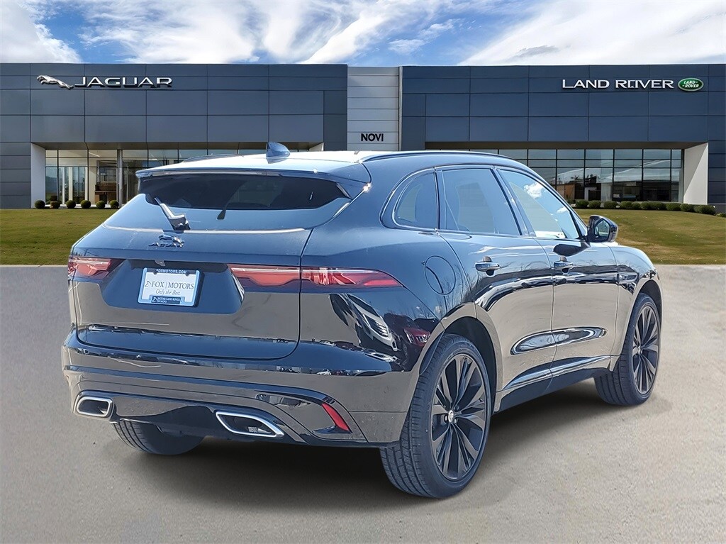 2025 Jaguar F-PACE P400 R-Dynamic S photo 3