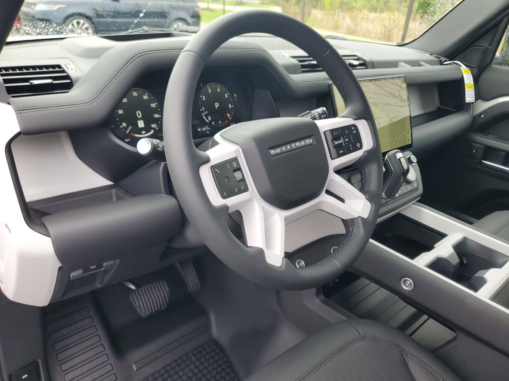 2026 Land Rover Defender X-Dynamic SE - Photo 14