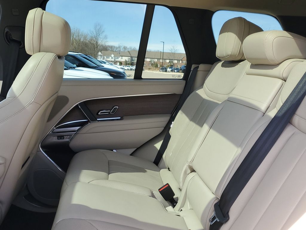 2024 Land Rover Range Rover SE - Photo 24
