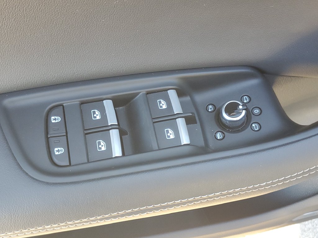 2025 Audi Q7 Premium Plus - Photo 10
