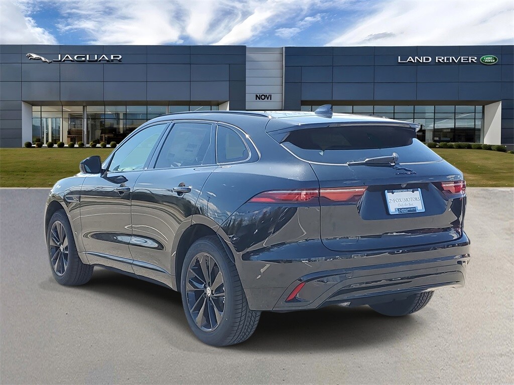 2025 Jaguar F-PACE P250 R-Dynamic S photo 2