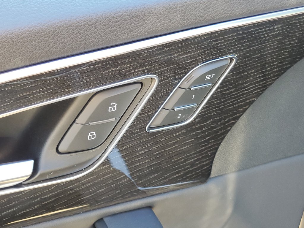 2025 Audi Q7 Premium Plus - Photo 9
