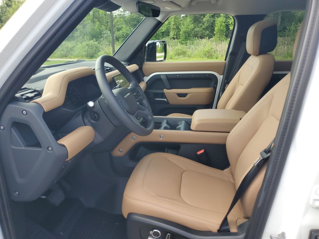 2026 Land Rover Defender S - Photo 12